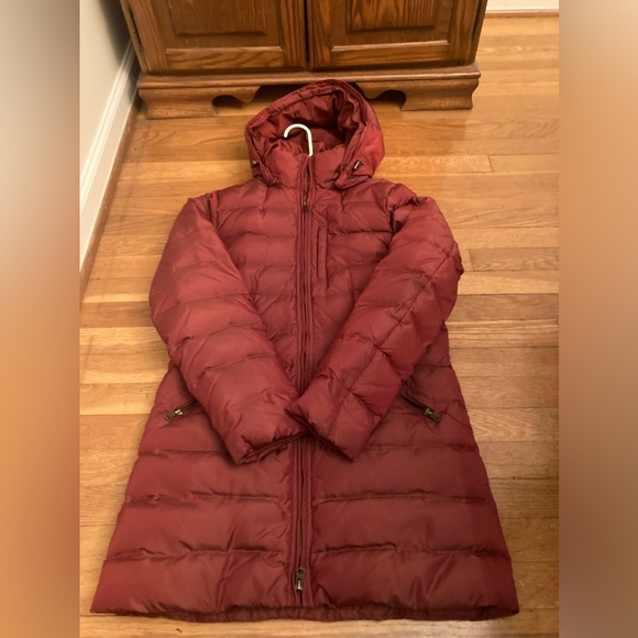 🌹❄️🎇Lands’ Women's Red Puffer Coat - Picture 3 of 3